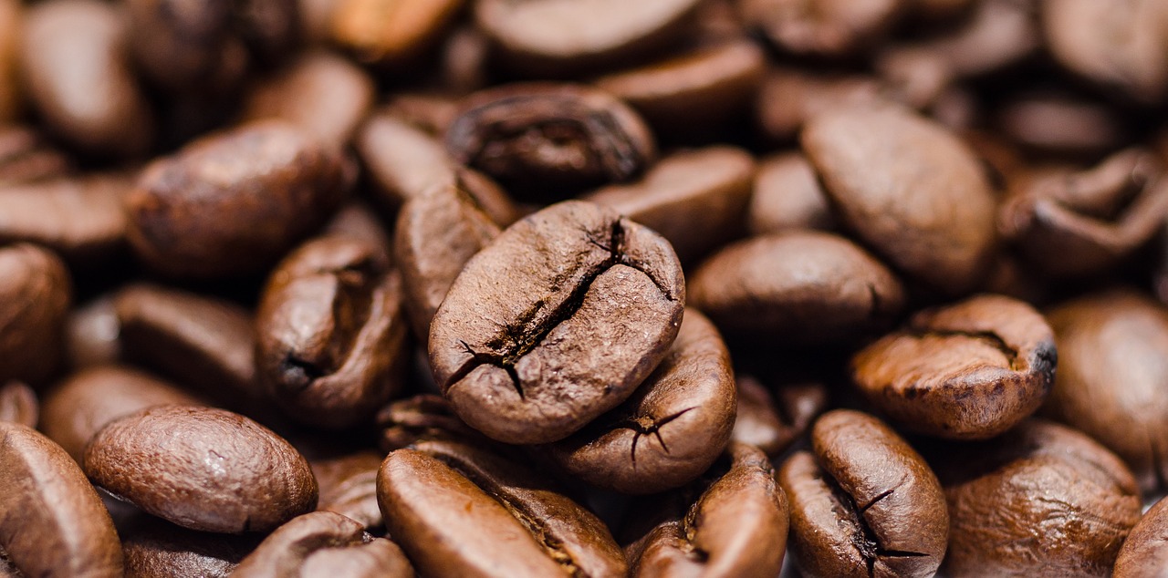 Koffein: A világ legelterjedtebb serkentője